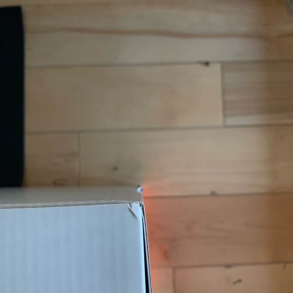 Taotronics LED Desk Lamp 56 Dimmable Office Lamp with 5V/2A USB Port - Picture 9 of 9